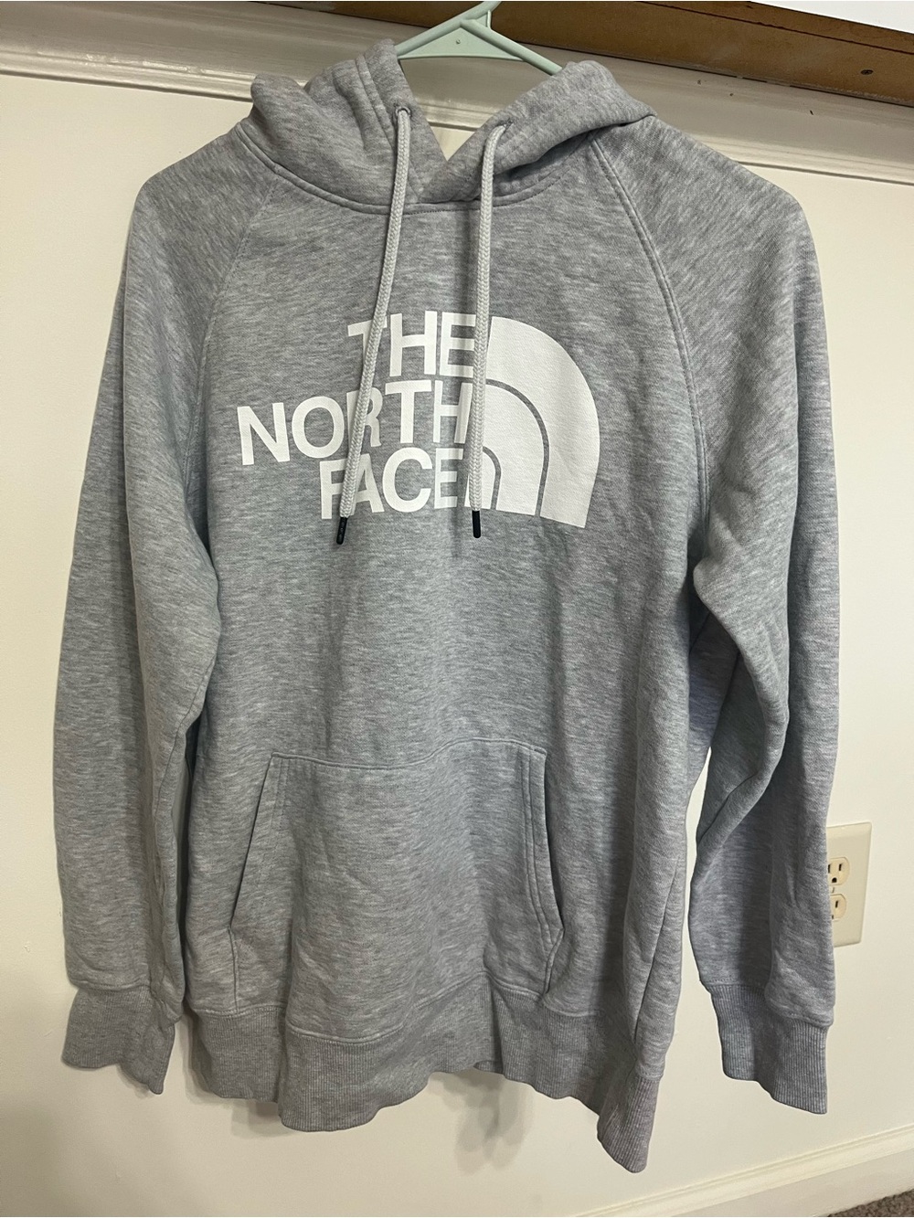 The North Face Women’s Grey Logo Pullover Hoodie